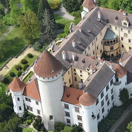Konopiste Vendégház