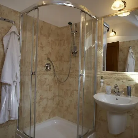 Konopiste Guest house 4*