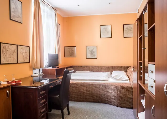 Konopiste 4*